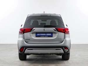 Внедорожник Mitsubishi Outlander 2018 года, 1718444 рублей, Москва