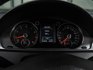 Универсал Volkswagen Passat 2011 года, 937000 рублей, Воронеж