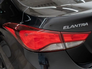 Седан Hyundai Elantra 2014 года, 1050000 рублей, Красноярск