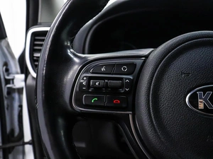 Внедорожник Kia Sportage 2017 года, 2170000 рублей, Красноярск