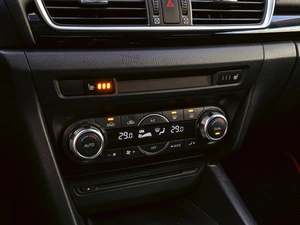 Седан Mazda 3 2014 года, 1398000 рублей, Краснодар