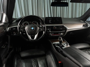 Седан BMW 5 серия 2017 года, 2849000 рублей, Тюмень