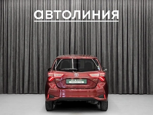 Хетчбэк Toyota Vitz 2019 года, 1149000 рублей, Красноярск
