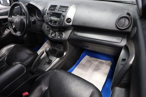 Внедорожник Toyota RAV4 2010 года, 1499000 рублей, Новосибирск