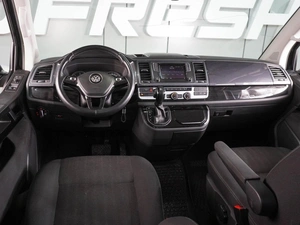 Минивэн Volkswagen Multivan 2018 года, 3499000 рублей, Воронеж