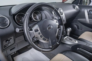 Внедорожник Nissan Qashqai 2009 года, 839000 рублей, Томск