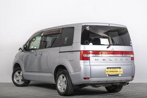 Минивэн Mitsubishi Delica D5 2013 года, 1349000 рублей, Томск