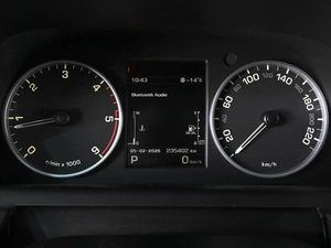 Внедорожник Land Rover Discovery 2012 года, 1899000 рублей, Ростов-на-Дону