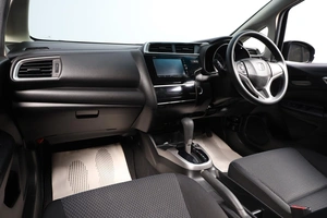 Хетчбэк Honda Fit 2018 года, 1499000 рублей, Новосибирск