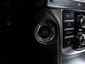 Внедорожник Toyota Land Cruiser Prado 2011 года, 3500000 рублей, Волгоград