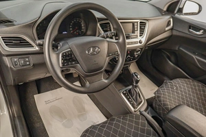 Седан Hyundai Solaris 2022 года, 1829000 рублей, Челябинск
