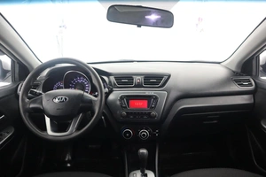 Седан Kia Rio 2013 года, 895000 рублей, Орёл
