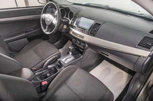 Седан Mitsubishi Lancer 2012 года, 869000 рублей, Томск