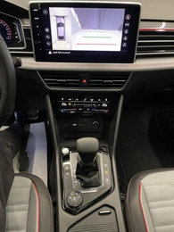 Внедорожник Volkswagen Tiguan 2022 года, 4500000 рублей, Красноярск