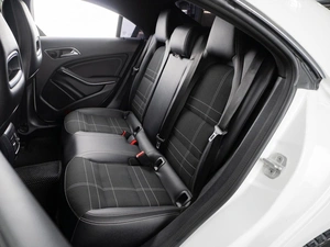 Седан Mercedes-benz CLA-класс 2015 года, 1999000 рублей, Тюмень