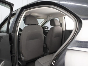 Лифтбек Volkswagen Polo 2021 года, 1750000 рублей, Омск