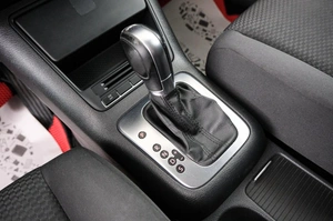 Хетчбэк Volkswagen Golf Plus 2011 года, 849000 рублей, Красноярск