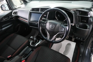 Хетчбэк Honda Fit 2017 года, 1129000 рублей, Омск