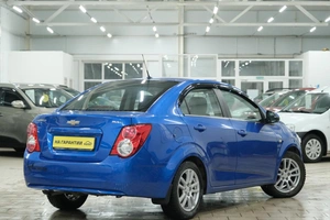 Седан Chevrolet Aveo 2012 года, 699000 рублей, Омск