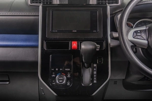 Минивэн Toyota Roomy 2019 года, 1179000 рублей, Томск