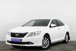 Седан Toyota Camry 2012 года, 1569000 рублей, Сургут