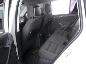 Внедорожник Volkswagen Tiguan 2012 года, 1120000 рублей, Ростов-на-Дону