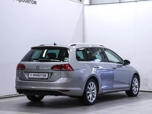 Универсал Volkswagen Golf 2015 года, 1300000 рублей, Красноярск