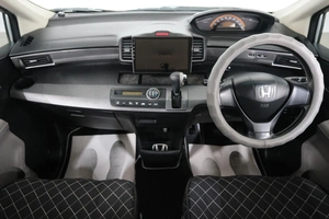 Минивэн Honda Freed 2010 года, 1099000 рублей, Омск