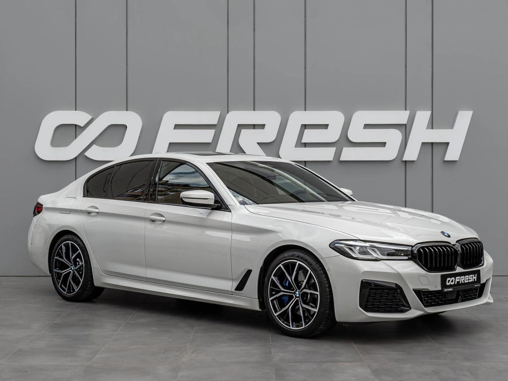 Седан BMW 5 серия 2022 года, 5980000 рублей, Краснодар