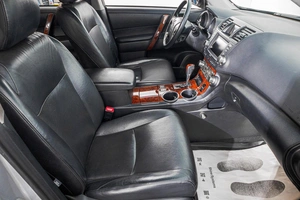 Внедорожник Toyota Highlander 2013 года, 2139000 рублей, Барнаул
