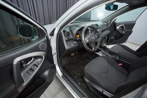Внедорожник Toyota RAV4 2012 года, 1500000 рублей, Красноярск