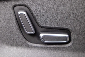 Внедорожник Geely Monjaro 2022 года, 3719000 рублей, Барнаул