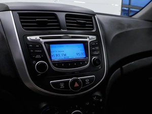 Седан Hyundai Solaris 2014 года, 940000 рублей, Красноярск