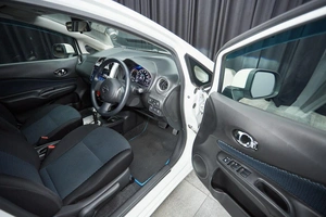 Хетчбэк Nissan Note 2014 года, 820000 рублей, Красноярск
