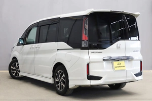 Минивэн Honda Stepwgn Spada 2020 года, 2349000 рублей, Новосибирск