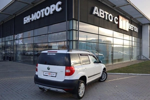 Внедорожник Skoda Yeti 2013 года, 900000 рублей, Мирное
