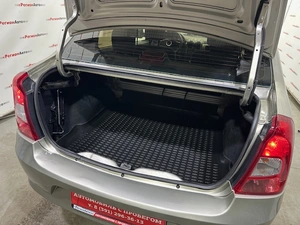 Седан Renault Logan 2011 года, 525000 рублей, Красноярск