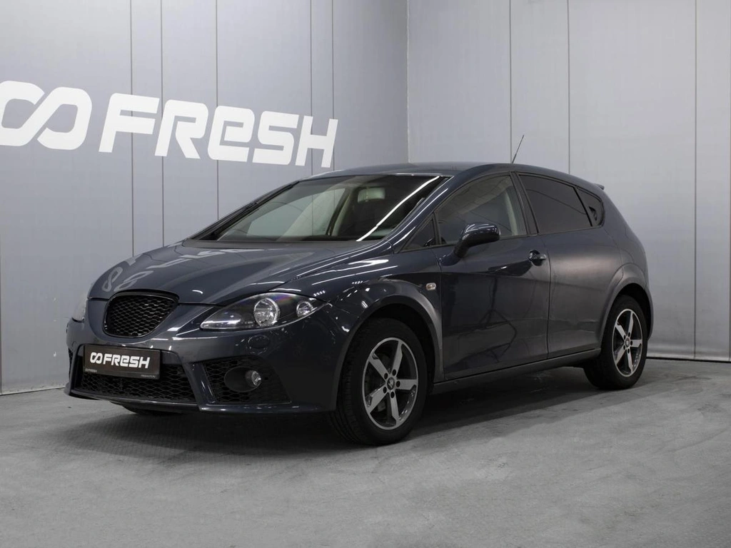 Хетчбэк SEAT Leon 2008 года, 570000 рублей, Омск