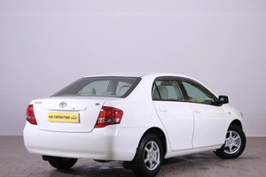 Седан Toyota Corolla Axio 2009 года, 899000 рублей, Омск