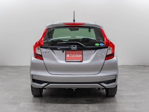 Хетчбэк Honda Fit 2018 года, 1200000 рублей, Красноярск