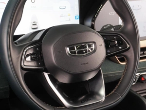 Внедорожник Geely Monjaro 2023 года, 3149000 рублей, Воронеж