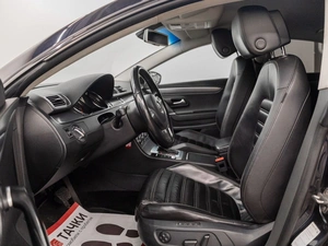Седан Volkswagen Passat CC 2012 года, 1350000 рублей, Красноярск