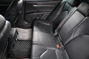 Седан Toyota Camry 2021 года, 3099000 рублей, Сургут