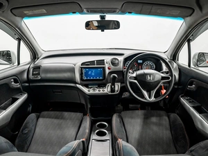 Минивэн Honda Stream 2010 года, 1170000 рублей, Красноярск