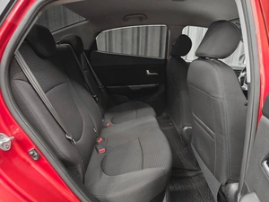 Седан Kia Rio 2016 года, 1030000 рублей, Красноярск