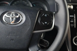 Седан Toyota Camry 2012 года, 1639000 рублей, Тюмень