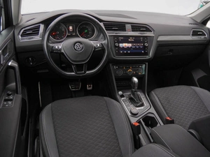 Внедорожник Volkswagen Tiguan 2018 года, 2490000 рублей, Волгоград