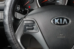 Седан Kia Rio 2016 года, 1079000 рублей, Тюмень
