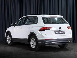 Внедорожник Volkswagen Tiguan 2021 года, 2100000 рублей, Волгоград