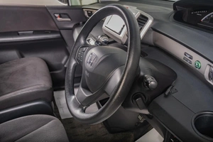Минивэн Honda Freed 2013 года, 1249000 рублей, Томск